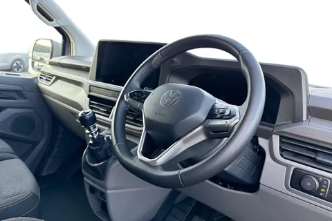 DF25HNA Volkswagen Transporter 2.0 TDI 110 Commerce Pro Van Thumbnail #14