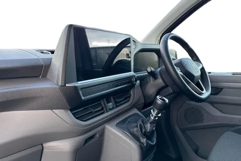 DF25HNA Volkswagen Transporter 2.0 TDI 110 Commerce Pro Van Thumbnail #15