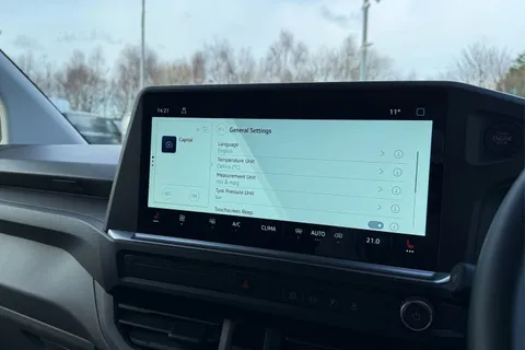 DF25HNA Volkswagen Transporter 2.0 TDI 110 Commerce Pro Van Thumbnail #56