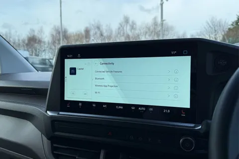 DF25HNA Volkswagen Transporter 2.0 TDI 110 Commerce Pro Van Thumbnail #57