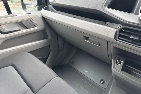 DC75XVB Volkswagen Crafter CR35 Panel Commerce Plus LWB 140 PS 2.0 TDI 6sp Manual - Rear Step/Camera Thumbnail #20