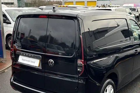 BD74VPY Volkswagen Caddy 2.0 TDI 102PS Commerce Pro Van [Tech Pack] Thumbnail #33