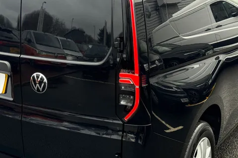 BD74VPY Volkswagen Caddy 2.0 TDI 102PS Commerce Pro Van [Tech Pack] Thumbnail #39