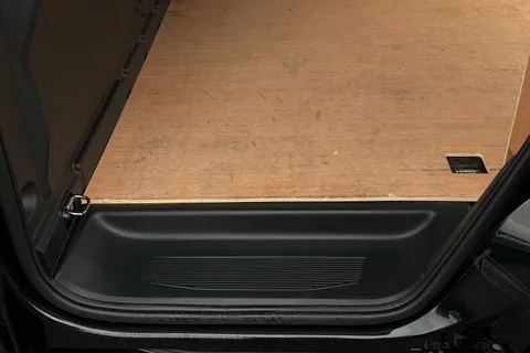 BD74VPY Volkswagen Caddy 2.0 TDI 102PS Commerce Pro Van [Tech Pack] Thumbnail #50