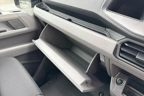 DC75XVB Volkswagen Crafter CR35 Panel Commerce Plus LWB 140 PS 2.0 TDI 6sp Manual - Rear Step/Camera Thumbnail #38