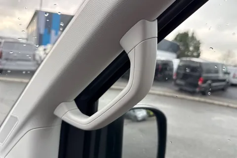 DC75XVB Volkswagen Crafter CR35 Panel Commerce Plus LWB 140 PS 2.0 TDI 6sp Manual - Rear Step/Camera Thumbnail #43