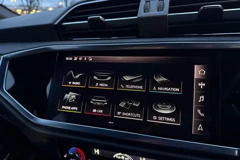 PY70FZJ Audi RS Q3 Sport Edition 400 PS S tronic Thumbnail #46