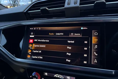 PY70FZJ Audi RS Q3 Sport Edition 400 PS S tronic Thumbnail #47