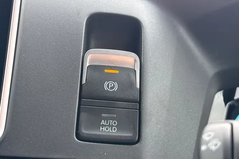 DC75XVB Volkswagen Crafter CR35 Panel Commerce Plus LWB 140 PS 2.0 TDI 6sp Manual - Rear Step/Camera Thumbnail #46