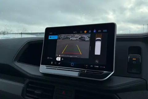 DC75XVB Volkswagen Crafter CR35 Panel Commerce Plus LWB 140 PS 2.0 TDI 6sp Manual - Rear Step/Camera Thumbnail #53