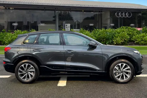 KS74VLP Audi Q6 E-Tron 100kWh Sport Auto quattro 5dr Thumbnail #4