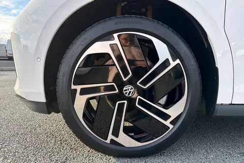 DH75EVL Volkswagen ID. Buzz GTX LWB 7 Seat 340 PS 79 kWh Pro Electric Automatic - Heat Pump Thumbnail #13