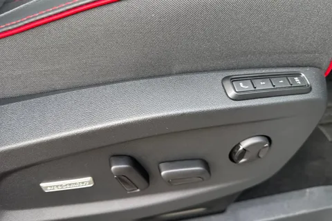 DH75EVL Volkswagen ID. Buzz GTX LWB 7 Seat 340 PS 79 kWh Pro Electric Automatic - Heat Pump Thumbnail #37