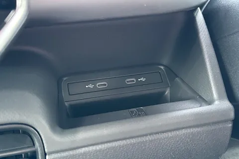 DH75EVL Volkswagen ID. Buzz GTX LWB 7 Seat 340 PS 79 kWh Pro Electric Automatic - Heat Pump Thumbnail #46