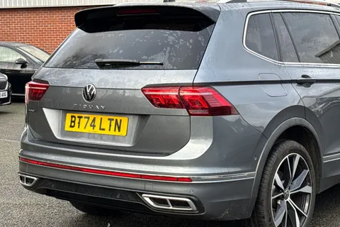 BT74LTN Volkswagen Tiguan Allspace 1.5 TSI R-Line 5dr DSG Thumbnail #11