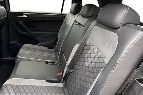 BT74LTN Volkswagen Tiguan Allspace 1.5 TSI R-Line 5dr DSG Thumbnail #19