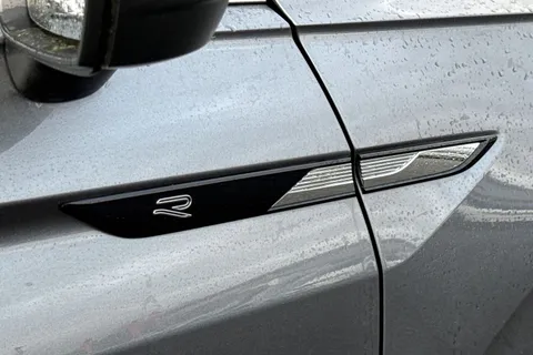 BT74LTN Volkswagen Tiguan Allspace 1.5 TSI R-Line 5dr DSG Thumbnail #29