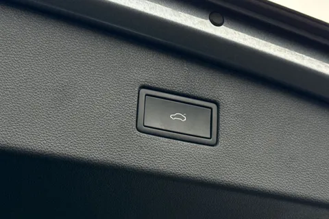 BT74LTN Volkswagen Tiguan Allspace 1.5 TSI R-Line 5dr DSG Thumbnail #32