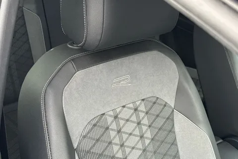 BT74LTN Volkswagen Tiguan Allspace 1.5 TSI R-Line 5dr DSG Thumbnail #33