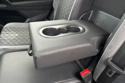 BT74LTN Volkswagen Tiguan Allspace 1.5 TSI R-Line 5dr DSG Thumbnail #37