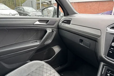 BT74LTN Volkswagen Tiguan Allspace 1.5 TSI R-Line 5dr DSG Thumbnail #42