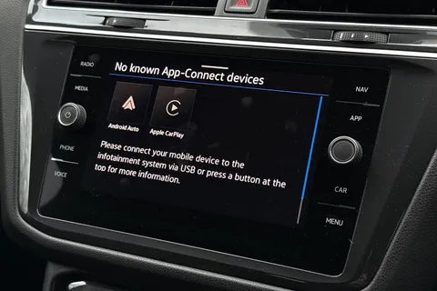 BT74LTN Volkswagen Tiguan Allspace 1.5 TSI R-Line 5dr DSG Thumbnail #48