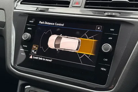 BT74LTN Volkswagen Tiguan Allspace 1.5 TSI R-Line 5dr DSG Thumbnail #51