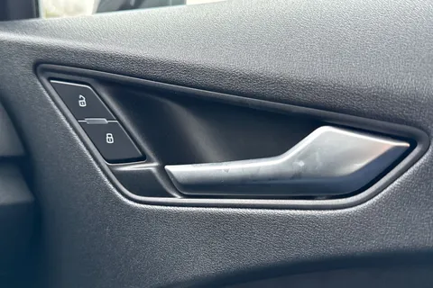 FB19ZWF Audi TT Coup- Sport 45 TFSI  245 PS S tronic Thumbnail #47