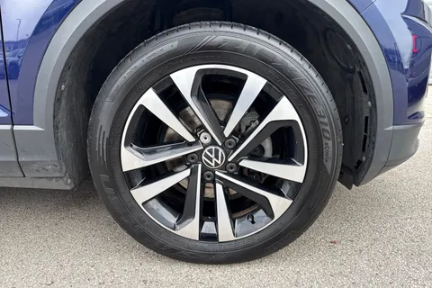 PF70VXT Volkswagen T-Roc 1.5 TSI EVO United Euro 6 (s/s) 5dr Thumbnail #12