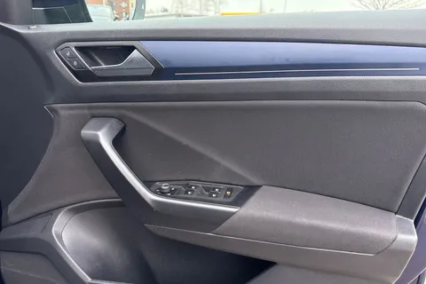 PF70VXT Volkswagen T-Roc 1.5 TSI EVO United Euro 6 (s/s) 5dr Thumbnail #22