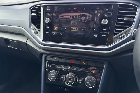 PF70VXT Volkswagen T-Roc 1.5 TSI EVO United Euro 6 (s/s) 5dr Thumbnail #23