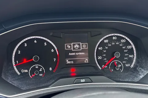 PF70VXT Volkswagen T-Roc 1.5 TSI EVO United Euro 6 (s/s) 5dr Thumbnail #57