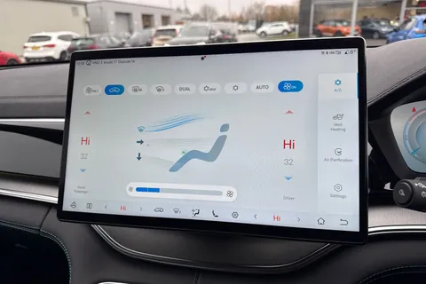 LD25YWS BYD Seal U 1.5 DM-i 18.3kWh Boost CVT Auto Euro 6 (s/s) 5dr Thumbnail #20