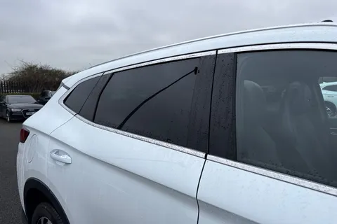 LD25YWS BYD Seal U 1.5 DM-i 18.3kWh Boost CVT Auto Euro 6 (s/s) 5dr Thumbnail #36