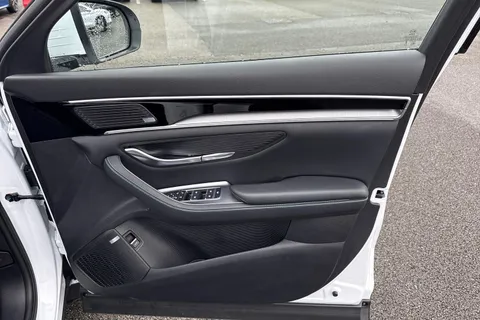 LD25XXK BYD Seal U 1.5 DM-i 26.6kWh Comfort CVT Auto Euro 6 (s/s) 5dr Thumbnail #19