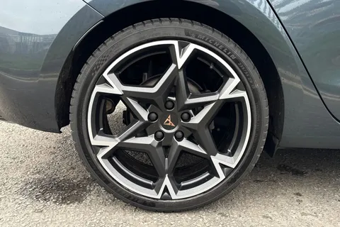 KY25HSV CUPRA Leon 1.5 TSI V2 Euro 6 (s/s) 5dr Thumbnail #13