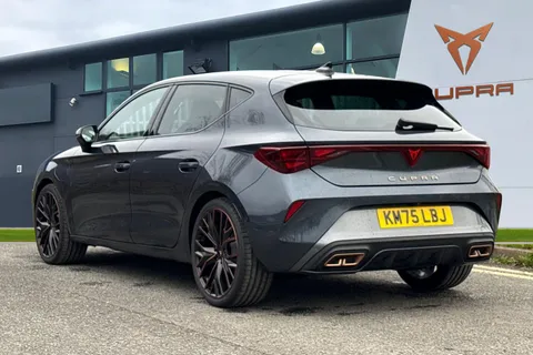KM75LBJ CUPRA Leon 1.5 eHybrid 25.8kWh V3 DSG Euro 6 (s/s) 5dr Thumbnail #3