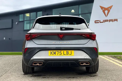 KM75LBJ CUPRA Leon 1.5 eHybrid 25.8kWh V3 DSG Euro 6 (s/s) 5dr Thumbnail #5