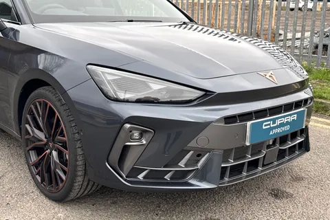 KM75LBJ CUPRA Leon 1.5 eHybrid 25.8kWh V3 DSG Euro 6 (s/s) 5dr Thumbnail #10