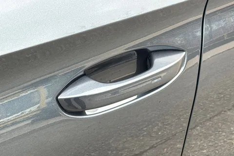 KM75LBJ CUPRA Leon 1.5 eHybrid 25.8kWh V3 DSG Euro 6 (s/s) 5dr Thumbnail #31