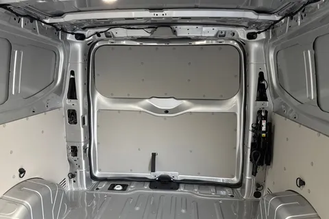 BT75AVR Volkswagen Transporter 2.0 TDI 150PS Commerce Pro Van Auto-Tailgate Thumbnail #20