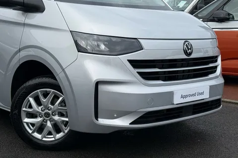 BT75AVR Volkswagen Transporter 2.0 TDI 150PS Commerce Pro Van Auto-Tailgate Thumbnail #31