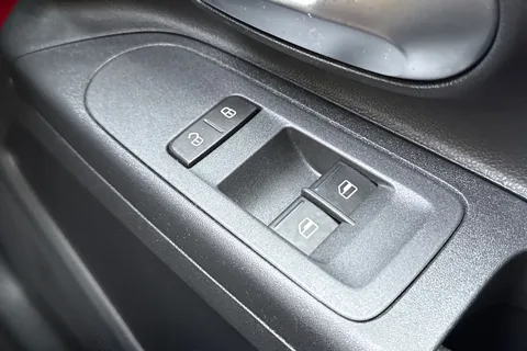 MT68VNY Volkswagen Up! 1.0 Move Up 5dr Thumbnail #34