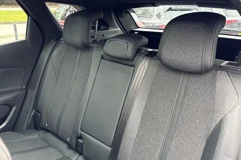 FM68PVJ PEUGEOT 3008 2.0 BlueHDi GT Line Premium EAT Euro 6 (s/s) 5dr Thumbnail #20