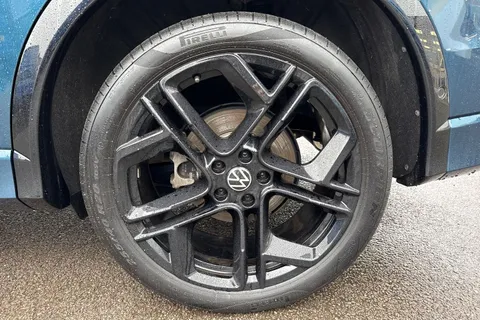 KT25OTU Volkswagen Tiguan 2.0 TDI R-Line 5dr DSG⭐IQ.LIGHT | Infotainment package | Black Styling Pack Thumbnail #12