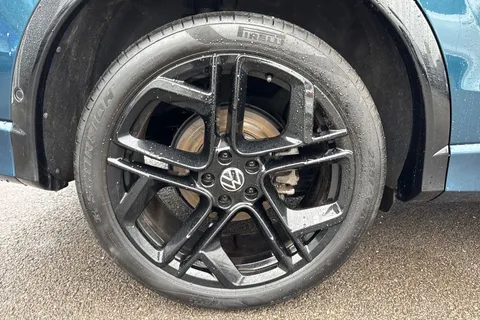 KT25OTU Volkswagen Tiguan 2.0 TDI R-Line 5dr DSG⭐IQ.LIGHT | Infotainment package | Black Styling Pack Thumbnail #14