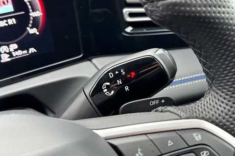 KT25OTU Volkswagen Tiguan 2.0 TDI R-Line 5dr DSG⭐IQ.LIGHT | Infotainment package | Black Styling Pack Thumbnail #24