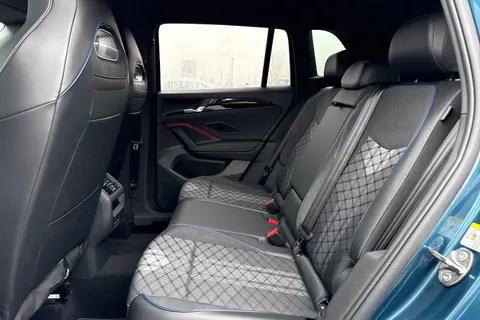 KT25OTU Volkswagen Tiguan 2.0 TDI R-Line 5dr DSG⭐IQ.LIGHT | Infotainment package | Black Styling Pack Thumbnail #36