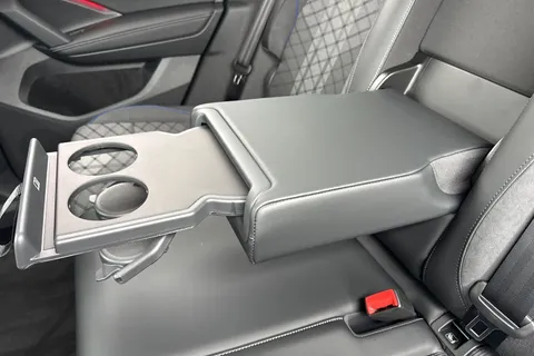 KT25OTU Volkswagen Tiguan 2.0 TDI R-Line 5dr DSG⭐IQ.LIGHT | Infotainment package | Black Styling Pack Thumbnail #39