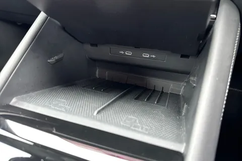 KT25OTU Volkswagen Tiguan 2.0 TDI R-Line 5dr DSG⭐IQ.LIGHT | Infotainment package | Black Styling Pack Thumbnail #42